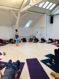 STAMBHA Yoga - Mary teaching